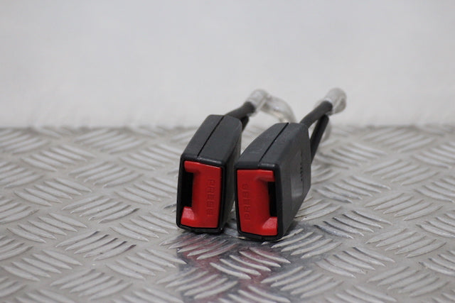 Skoda Fabia Seat Belt Buckle Lock Centre Rear (2011)