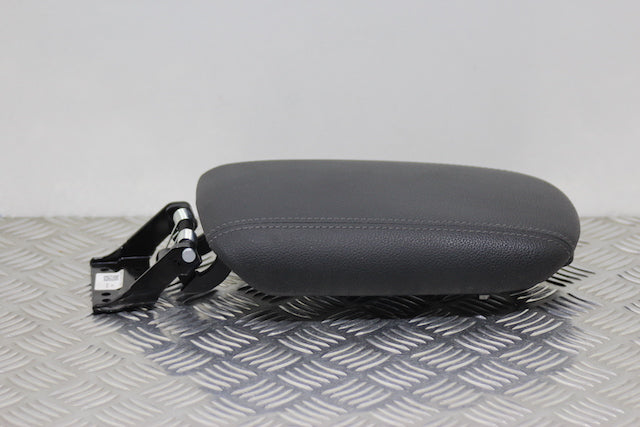 Hyundai i30 Armrest Centre 