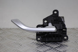 Hyundai i30 Door Handle Inner Front Drivers 