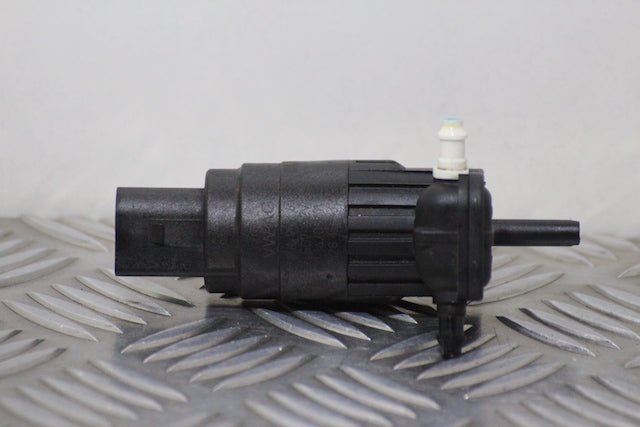 Skoda Octavia Windscreen Wash Water Bottle Motor 