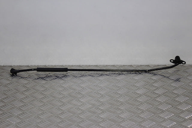 Hyundai i30 Bonnet Stay 
