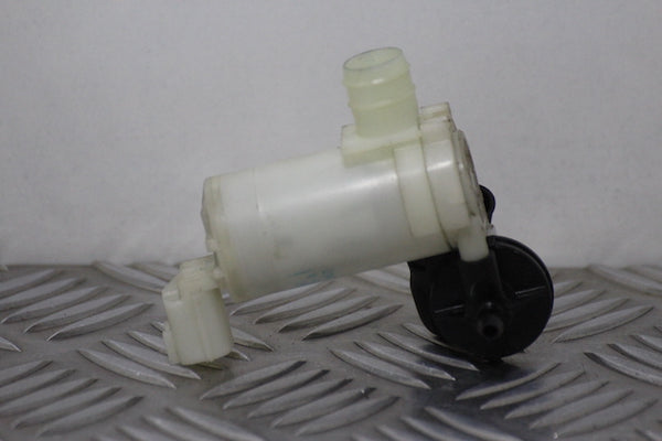 Mazda Mazda2 Windscreen Wash Water Bottle Motor (2009) - 1