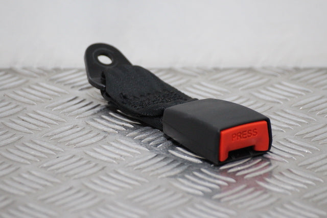 Suzuki Alto Seat Belt Buckle Lock Rear Passengers Side 