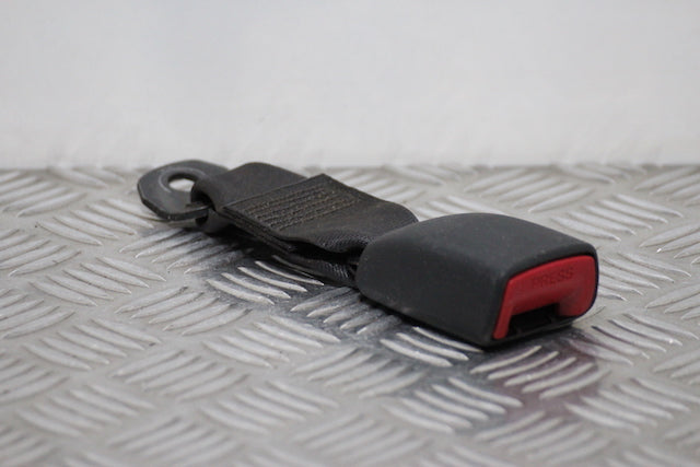 Suzuki SX4 Seat Belt Buckle Lock Passengers Rear 