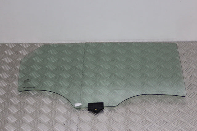Hyundai i30 Door Window Glass Rear Drivers Side 
