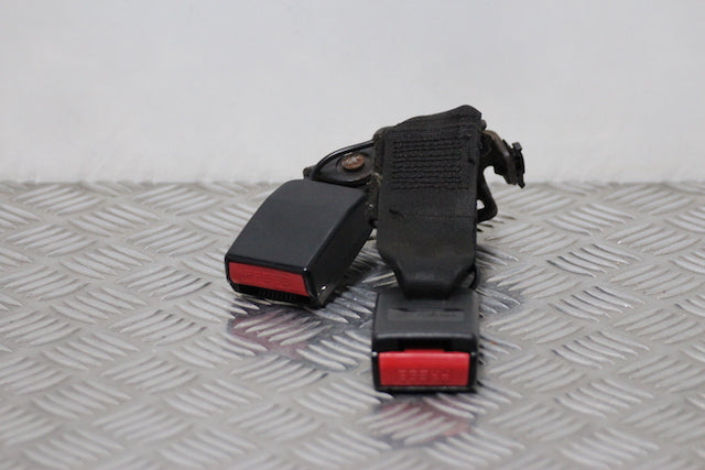Renault Laguna Seat Belt Buckle Lock Centre Rear 
