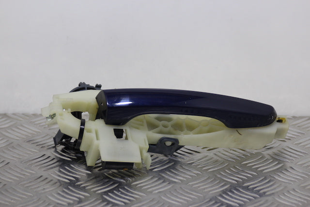 Hyundai i30 Door Handle Outer Front Drivers Side 