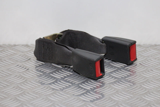 Toyota Corolla Seat Belt Buckle Lock Rear Drivers Side (1999)