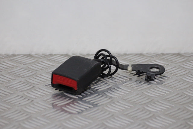 Citroen Picasso C4 Seat Belt Buckle Lock Rear Passengers Side 