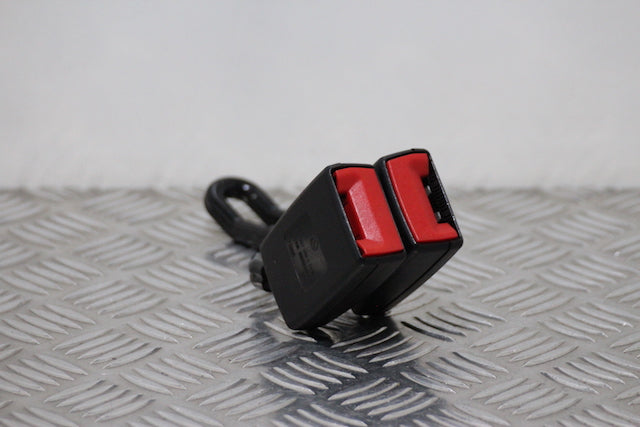 Volkswagen Golf Mk4 Seat Belt Buckle Lock Centre Rear 