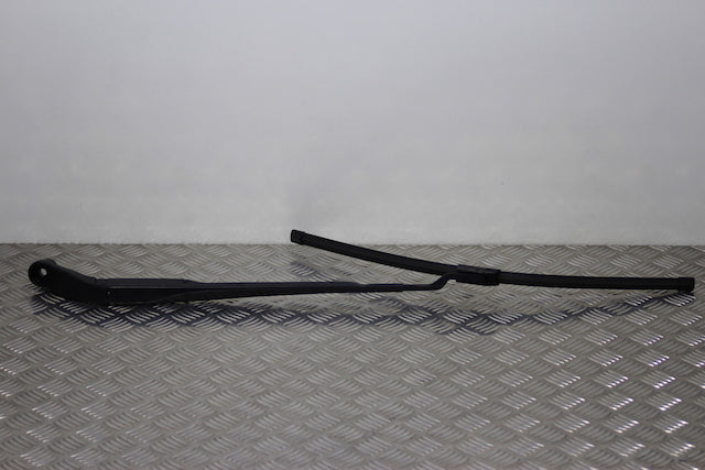 Hyundai i30 Wiper Front Drivers Side 