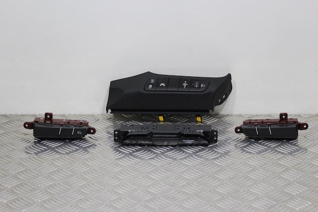 Hyundai i30 Misc Switches (2019)
