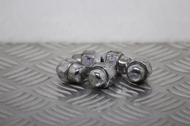 Hyundai i30 Wheel Nuts 