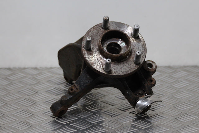 Ford Focus Stub Axle with Hub and Bearing Front Drivers Side 