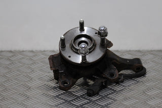 Hyundai i10 Stub Axle with Hub and Bearing Front Drivers Side (2008)