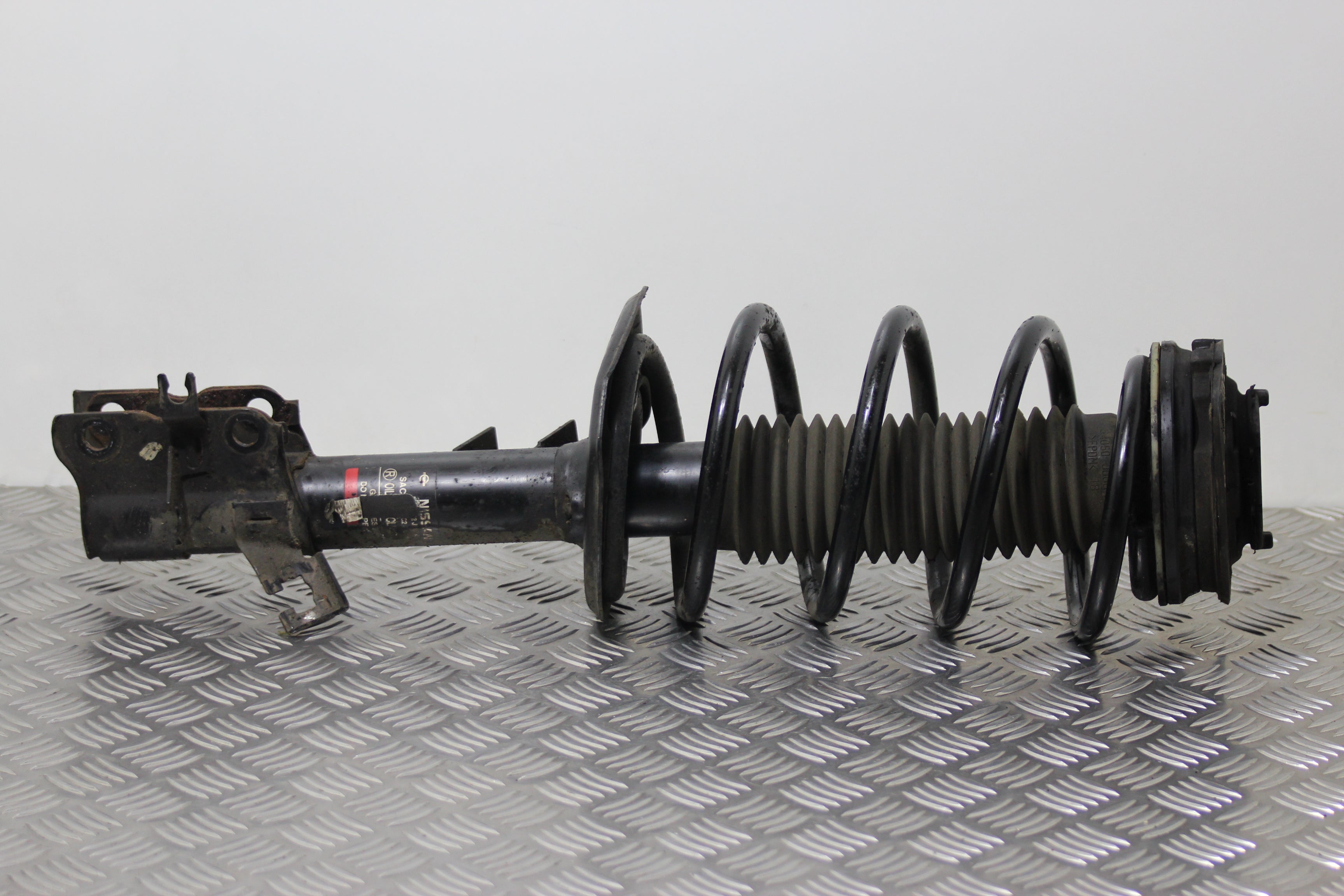 Nissan Qashqai Shock Absorber with Spring Front Drivers Side (2009)