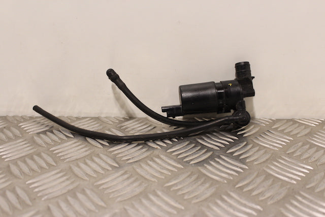 Dacia Duster Windscreen Wash Water Bottle Motor (2015)