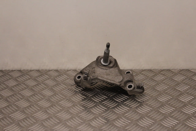 Dacia Duster Gearbox Mounting Support Bracket 