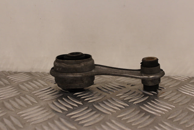 Dacia Duster Engine Mounting Rear 