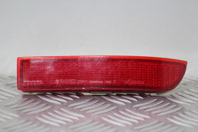 Toyota Avensis Reflector Rear Drivers Side 
