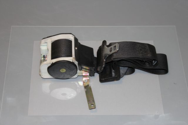 Ford Fiesta Seat Belt Front Drivers Side 
