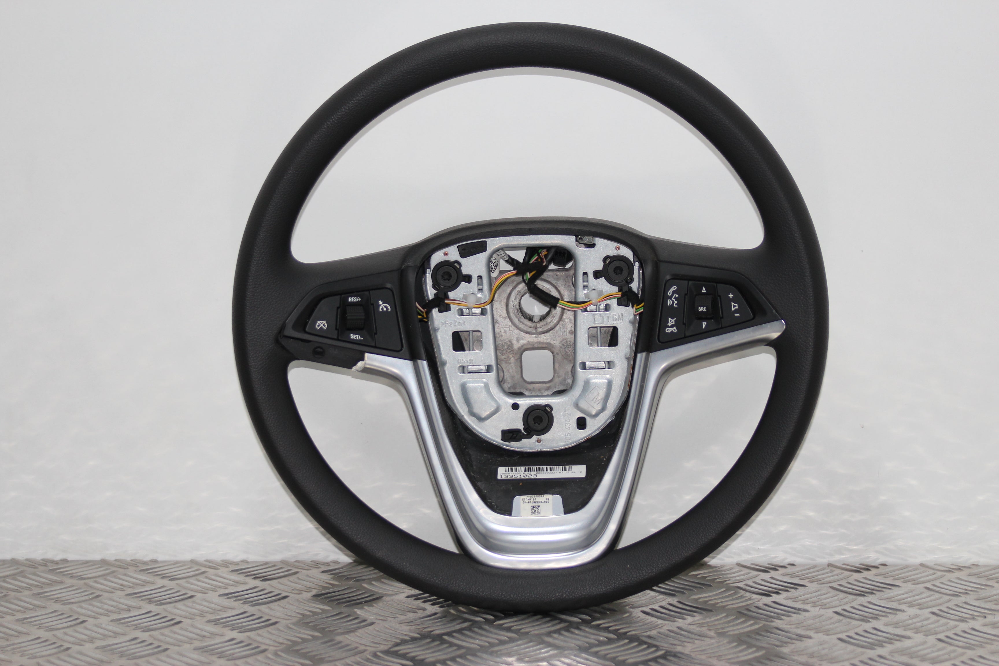 Opel Astra Steering Wheel (2013)