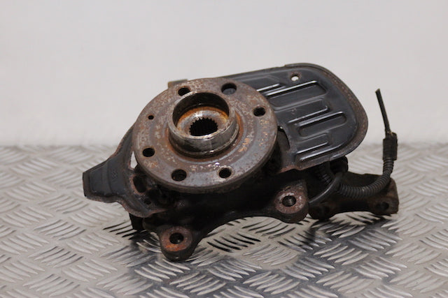 Opel Meriva Stub Axle with Hub and Bearing Front Drivers Side 