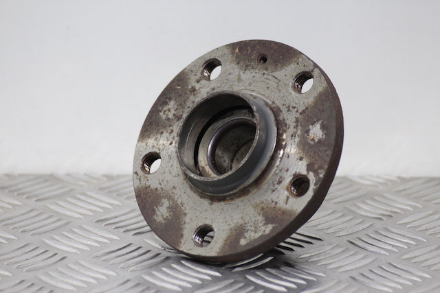 Volkswagen Passat Hub with Bearing Rear Passengers Side 