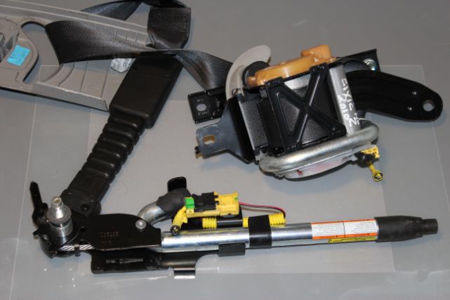 Honda Civic Seat Belt Front Drivers Side 