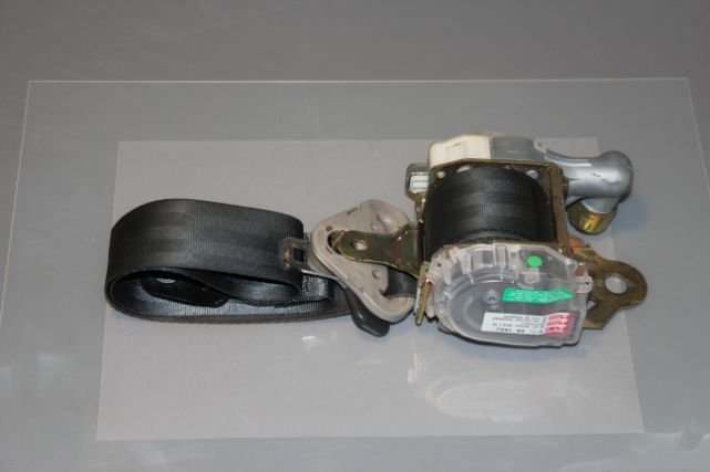 Mazda 626 Seat Belt Front Passengers Side (1999)