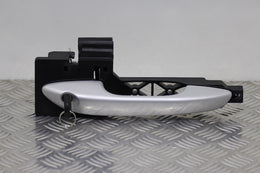 Hyundai i10 Door Handle Outer Front Drivers Side 