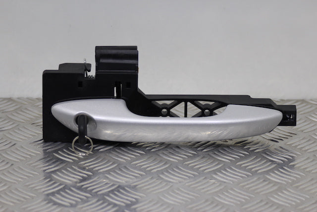 Hyundai i10 Door Handle Outer Front Drivers Side 