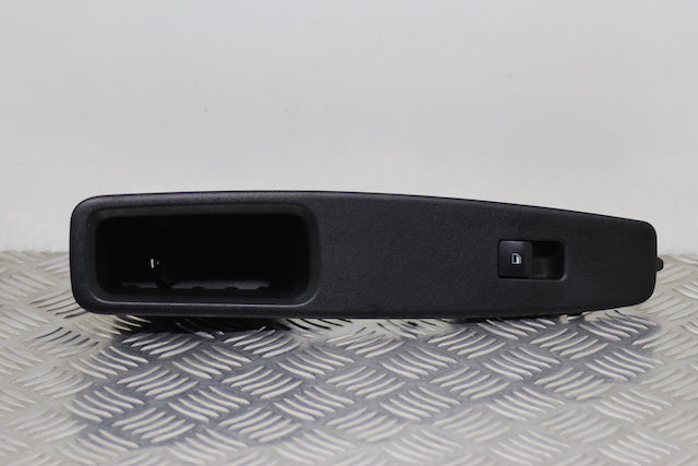 Hyundai i10 Window Switch Front Passengers Side 