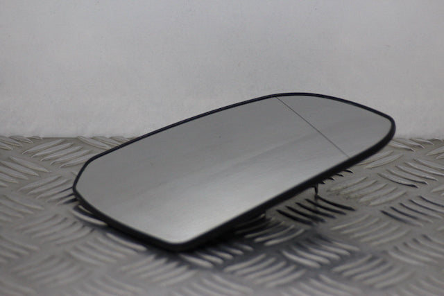 Hyundai i10 Door Mirror Glass Drivers Side 