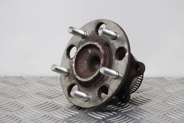 Hyundai i30 Hub with Bearing Rear Passengers Side 