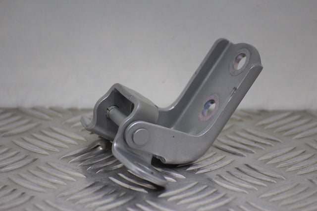 Hyundai i10 Door Hinge Top Front Drivers Side 