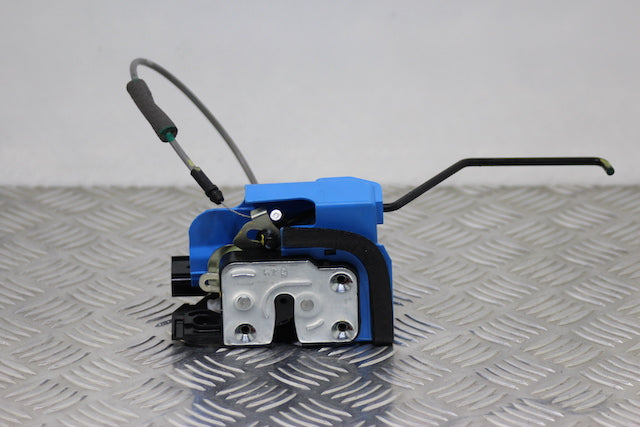 Hyundai i10 Door Lock Mechanism Front Passengers Side 