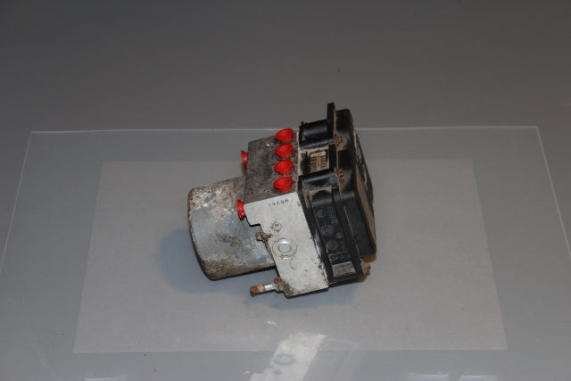 Toyota Avensis Abs Pump 