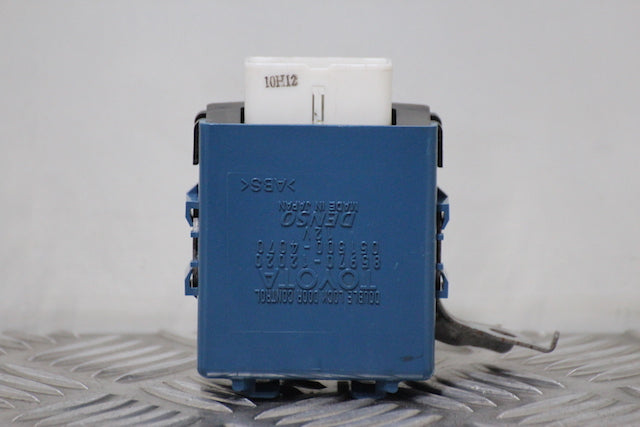 Toyota Auris Door Lock Control Receiver 