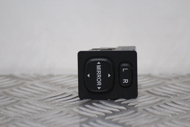Toyota Auris Door Mirror Control Switch 