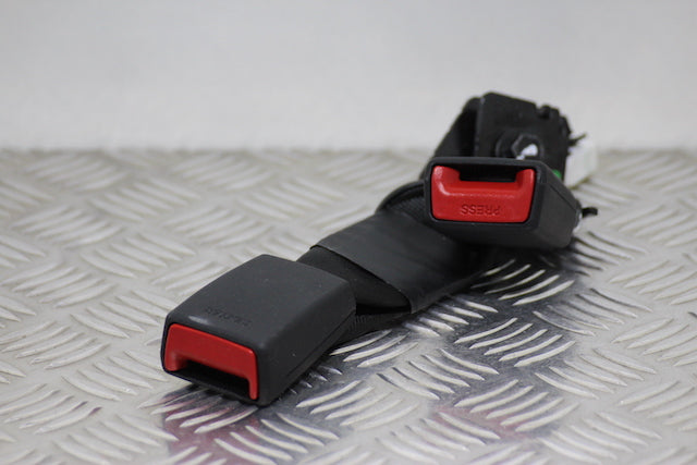 Hyundai i10 Seat Belt Buckle Lock Centre Rear 
