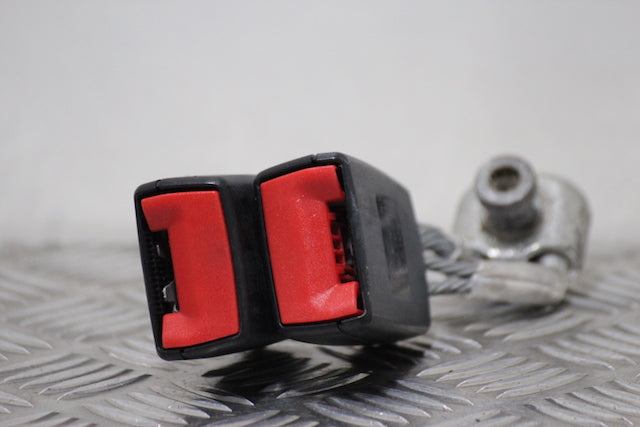 Volkswagen Golf Seat Belt Buckle Lock Rear Passengers Side 