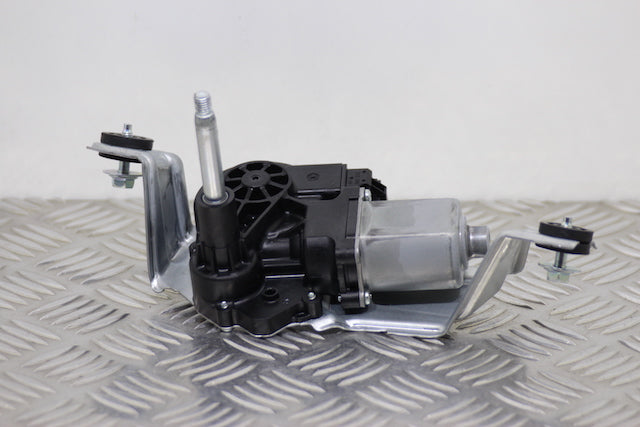 Hyundai i10 Wiper Motor Rear (2023) genuine OEM used part - CarBreakers.ie