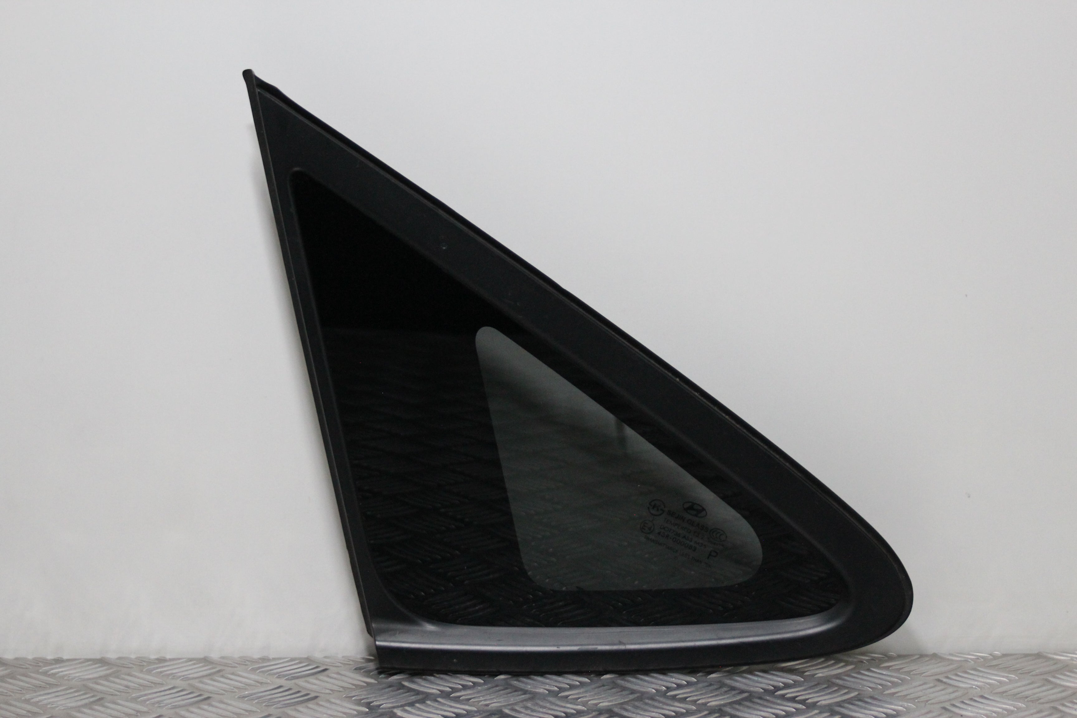 Hyundai iX35 Quarter Panel Window Glass Rear Passengers Side (2011)