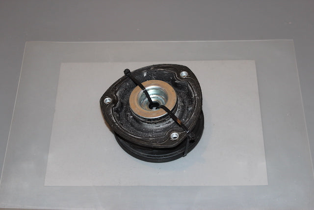 Audi A3 Shock Absorber Support Assembly Front Passengers Side 