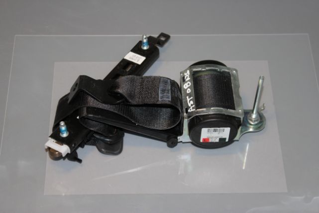 Opel Astra Seat Belt Front Passengers Side 