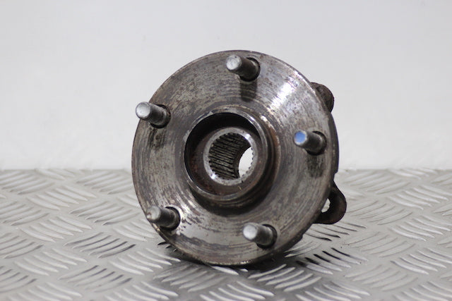 Toyota Auris Hub with Bearing Front Passengers Side 