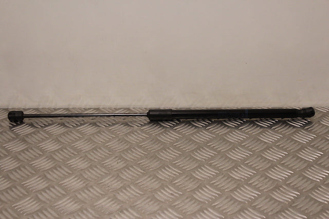 Audi A3 Tailgate Strut Drivers Side (2017) - Part photo