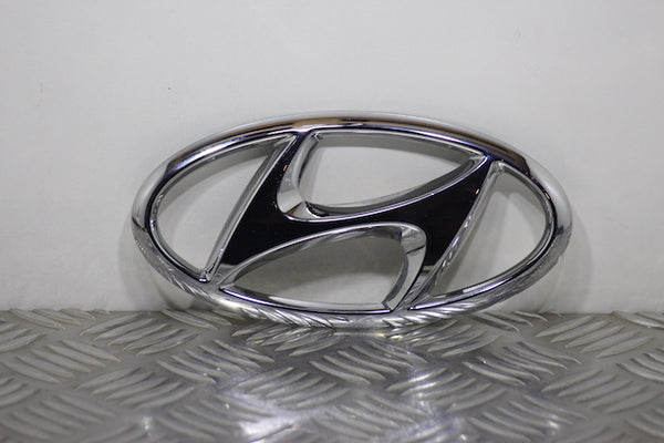 Hyundai i10 Bumper Grill Badge (2023) - 1