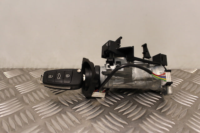 Audi A3 Ignition Switch with Key (2017) - Part photo